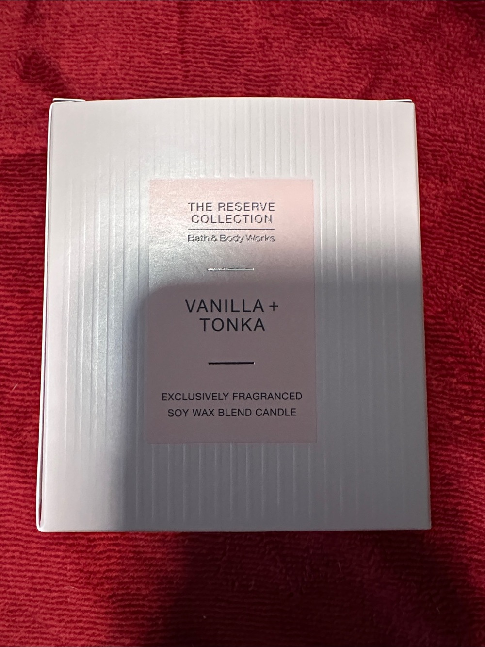 The reserve collection Vanilla + Tonka Candle